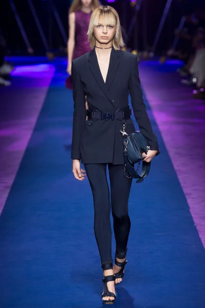 Look 2